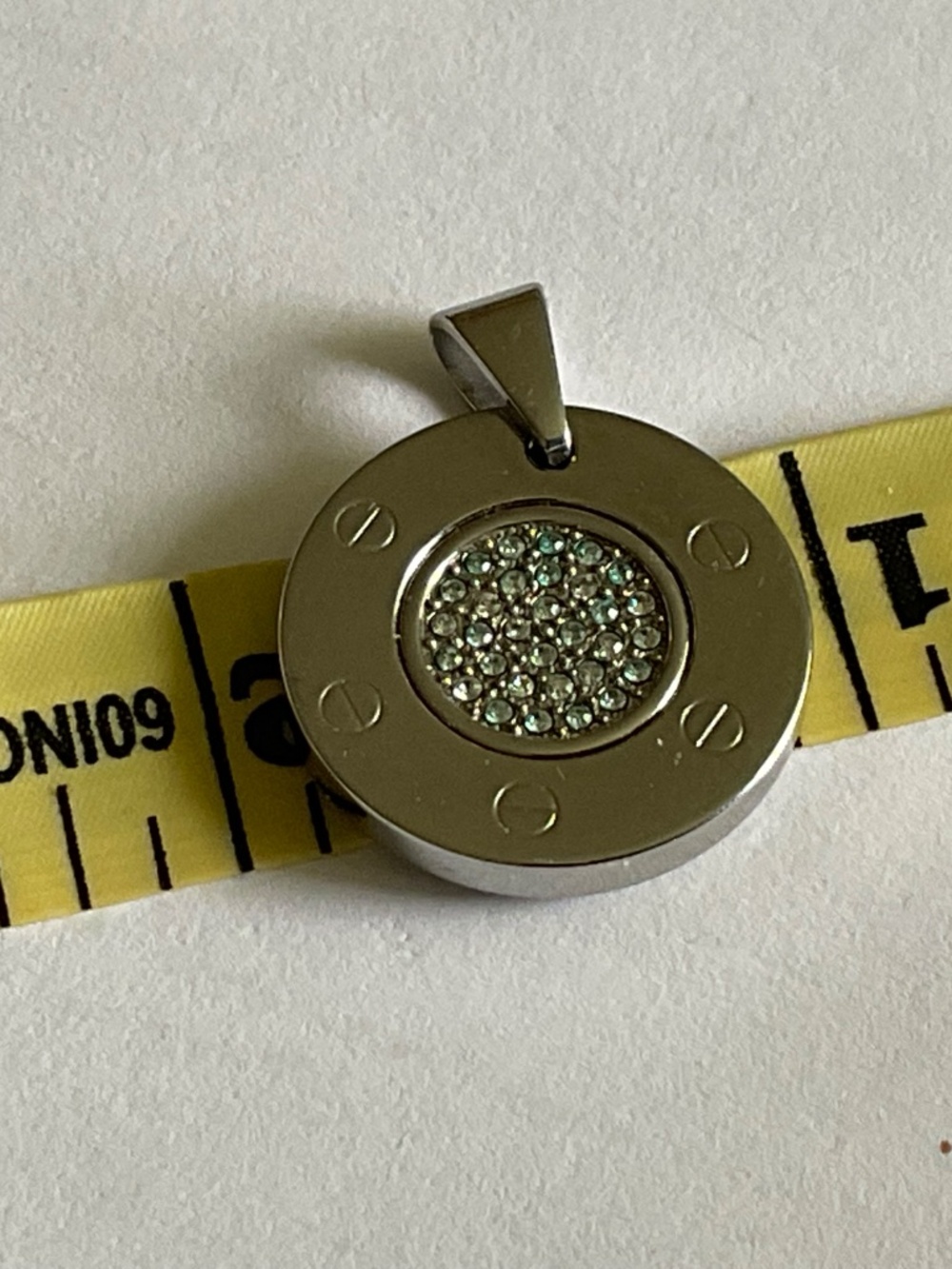 Beautiful Pendant - Picture 4 of 4